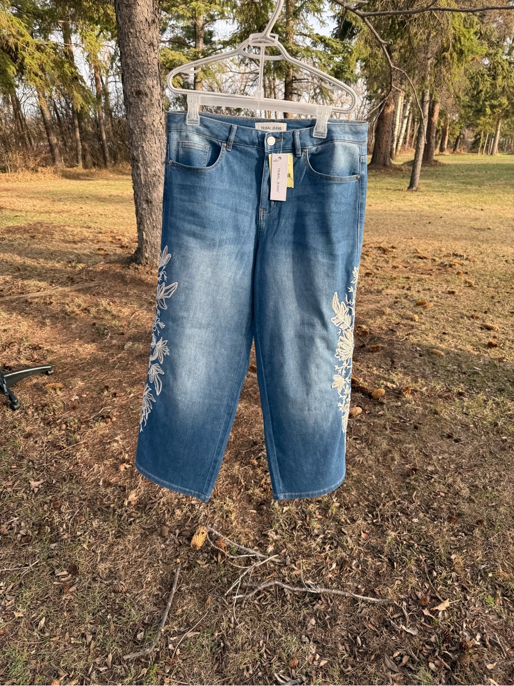 Tribal Blue Cropped Jeans with White Floral Embroidery